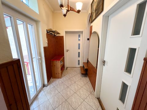 Eladó Ház 1239 Budapest 23. kerület 2 generációs, akadálymentesített családi ház, nagy telekkel