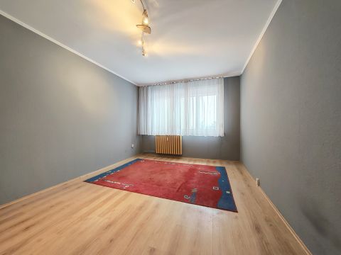 Eladó Lakás 8000 Székesfehérvár 