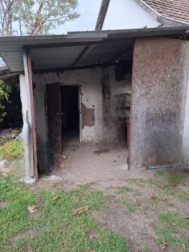 Eladó Ház 2194 Tura Azonnal költözhető otthon,csendes utcában