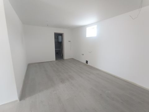 Eladó Ház 2747 Törtel , Törtel központjában 3 szobás ház eladó