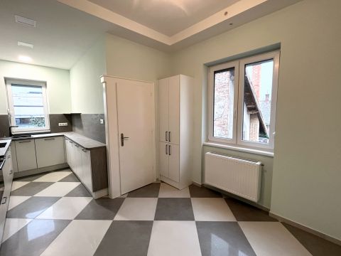 Eladó Lakás 9700 Szombathely 