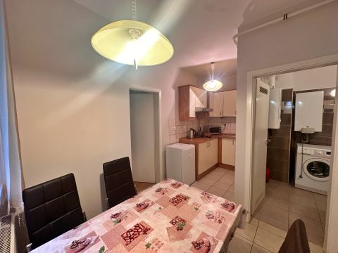 Eladó Lakás 1063 Budapest 6. kerület 