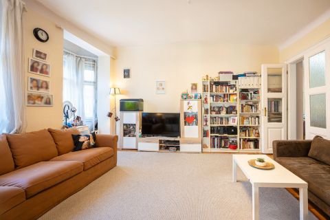 Eladó Lakás 1078 Budapest 7. kerület Dupla erkélyes, könnyedén 4 szobássá alakítható!