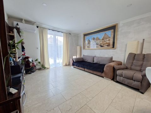 Eladó Ház 2330 Dunaharaszti , Dunaharaszti Központi részén ,mindentől karnyújtásnyira