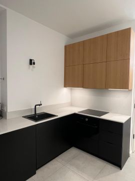 Kiadó Lakás 1052 Budapest 5. kerület SZERVITA TÉREN PANORÁMÁS LAKÁS BÉRBEADÓ