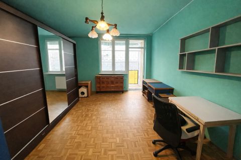 Eladó Lakás 1201 Budapest 20. kerület , 55 nm-es, erkélyes lakás a városközponttól pár perc sétára