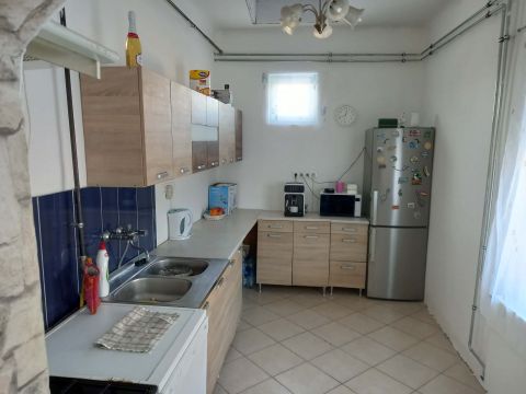 Eladó Ház 5137 Jászkisér , Fő út közelében