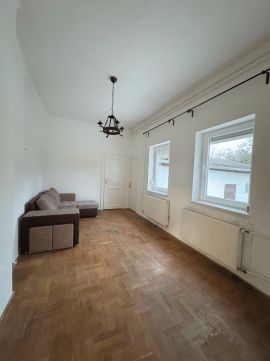 Eladó Ház 1158 Budapest 15. kerület 