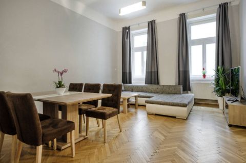 Kiadó Lakás 1066 Budapest 6. kerület 