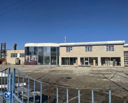 Kiadó Üzlethelyiség 6000 Kecskemét , Tágas, modern üzlettér frekventált környezetben