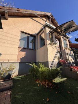 Eladó Ház 2112 Veresegyház 