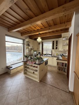 Eladó Ház 8400 Ajka Ajka