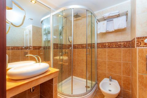 Eladó Intézmény 2500 Esztergom Wellneshotel a Dunakanyarban