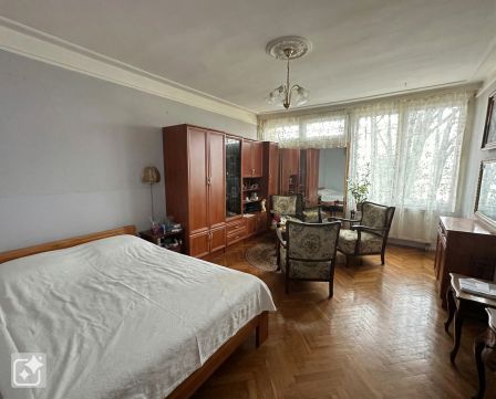 Eladó Lakás 1202 Budapest 20. kerület , Szigetelt épületben,  jó elosztású felújítanandó lakás eladó