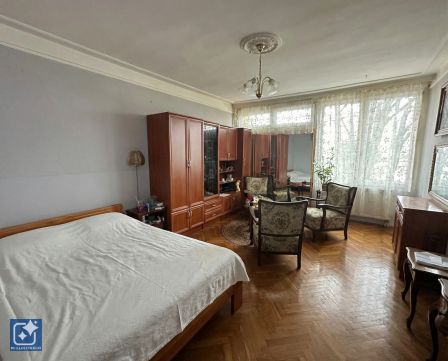 Eladó Lakás 1202 Budapest 20. kerület Szigetelt épületben,  jó elosztású felújítanandó lakás eladó