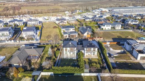 Eladó Ház 2045 Törökbálint 