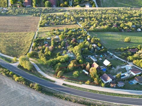 Eladó Telek 8172 Balatonakarattya , 8172 Balatonakarattya, Fő út mellett