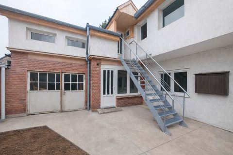 Eladó Ház 2500 Esztergom 