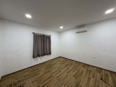 Eladó Ház 2377 Örkény kétgenerációs ingatlan - focipálya környékén