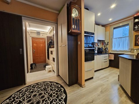 Eladó Lakás 1031 Budapest 3. kerület 