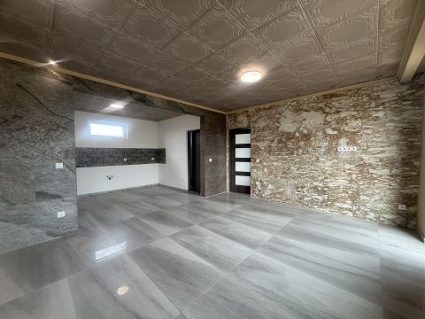 Eladó Ház 2747 Törtel 