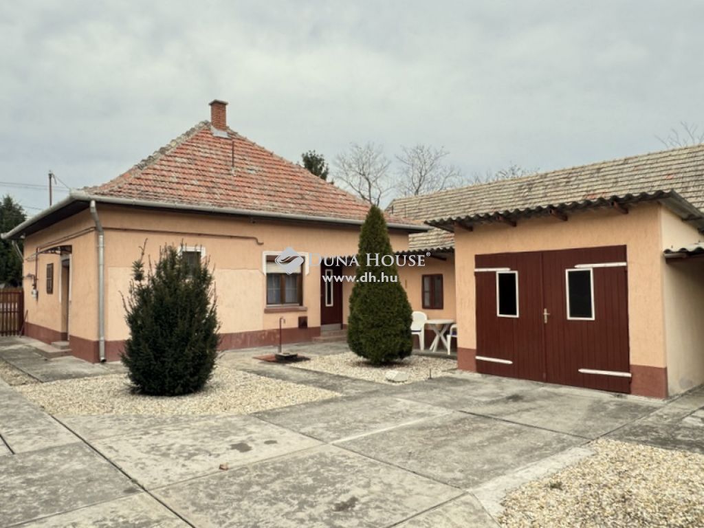 5800 Mezőkovácsháza , Központi elhelyezkedés — 1/31