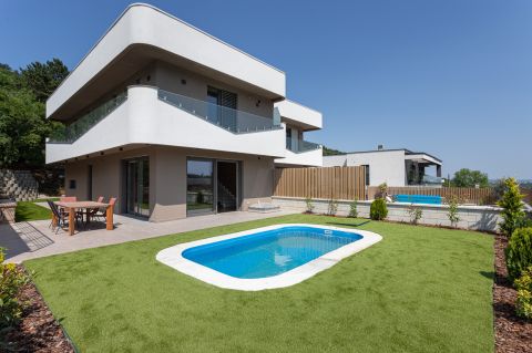 Eladó Ház 1031 Budapest 3. kerület 