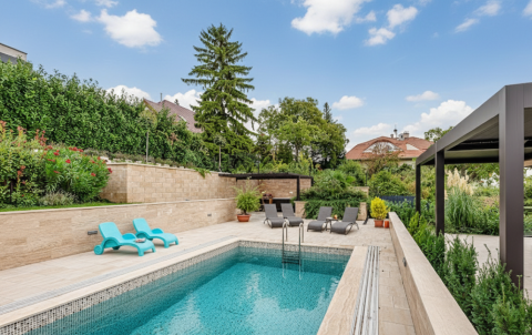 Eladó Lakás 1112 Budapest 11. kerület Madárhegynél, panorámás, medencés lakás