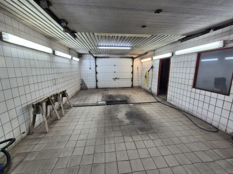 Eladó Ipari 2800 Tatabánya 