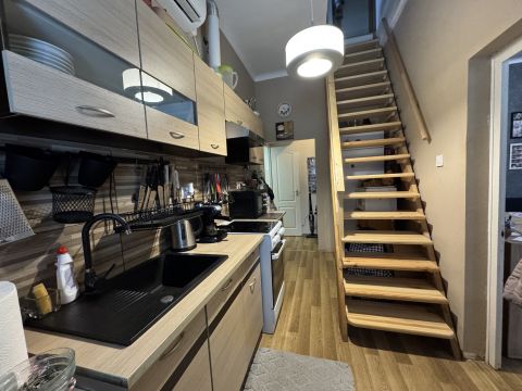 Eladó Ház 1154 Budapest 15. kerület 