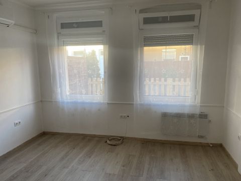 Eladó Lakás 1044 Budapest 4. kerület 