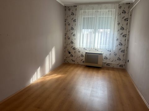 Kiadó Lakás 4400 Nyíregyháza 