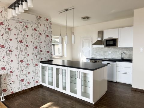 Kiadó Lakás 1025 Budapest 2. kerület 