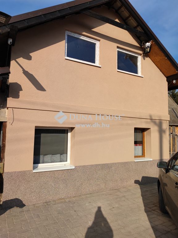 2060 Bicske — 1/20
