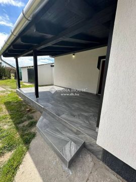 Eladó Ház 2376 Hernád , Csendes utcában