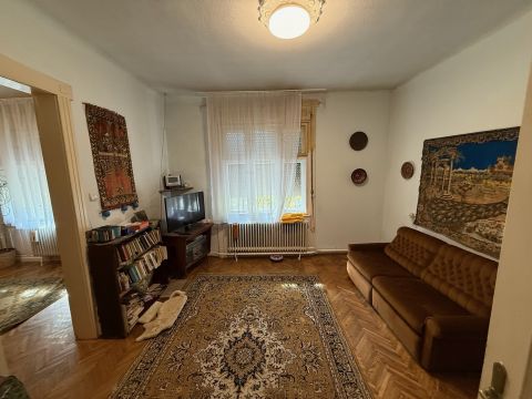 Eladó Ház 1188 Budapest 18. kerület , Pestszentimre központjában lévő családi ház