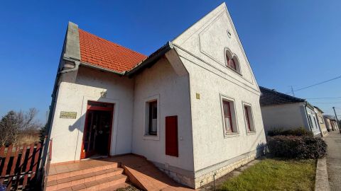 Eladó Vendéglátás 9492 Fertőhomok , Fertőhomok