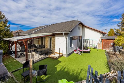 Eladó Ház 2119 Pécel 