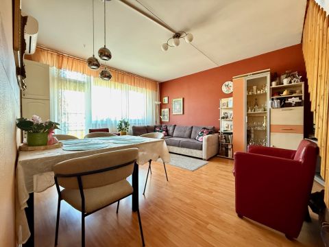 Eladó Lakás 6000 Kecskemét Belső 2 szintes lakás a cseréptetősökben