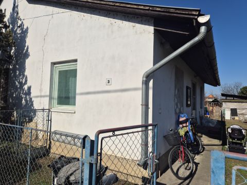 Eladó Ház 8600 Siófok Kiliti, kertvárosias lakóövezet, egyszintes családi ház