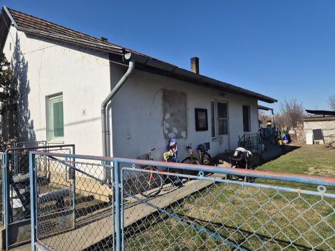 Eladó Ház 8600 Siófok , Kiliti, kertvárosias lakóövezet, egyszintes családi ház