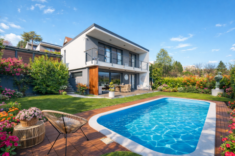 Eladó Ház 2040 Budaörs , Nappali+4 hálós, medencés luxus bútorozozva a Törökugratón!