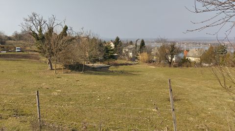 Eladó Telek 2541 Lábatlan  