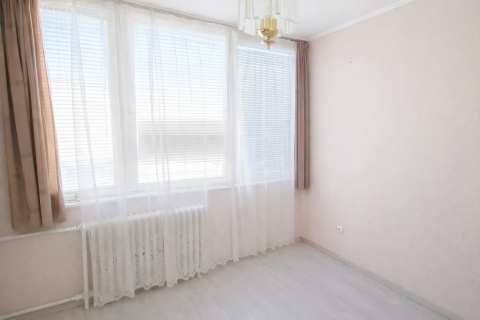 Eladó Lakás 6000 Kecskemét Kecskemét 2 szobás erkélyes lakás belváros