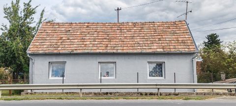 Eladó Ház 8840 Csurgó , Csurgó városának főutcáján eladó felújított családi ház! 