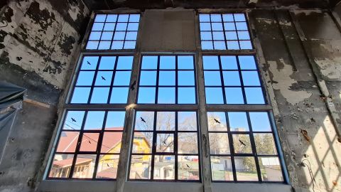 Eladó Ipari 5000 Szolnok 