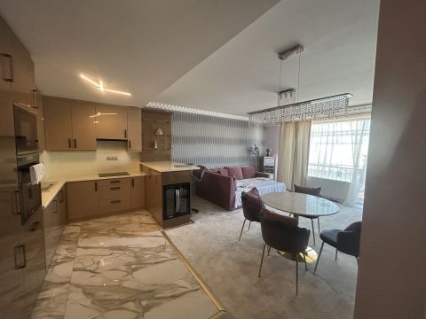 Kiadó Lakás 1066 Budapest 6. kerület 