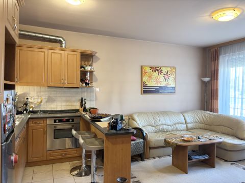 Eladó Lakás 4200 Hajdúszoboszló , A Halasi Fekete Péter tér közelében.