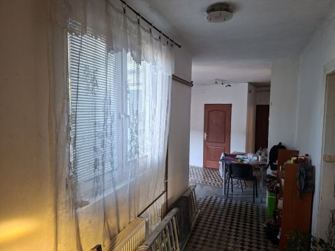 Eladó Ház 8081 Zámoly központban