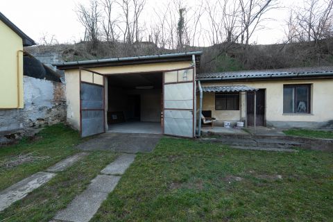 Eladó Ház 2536 Nyergesújfalu 